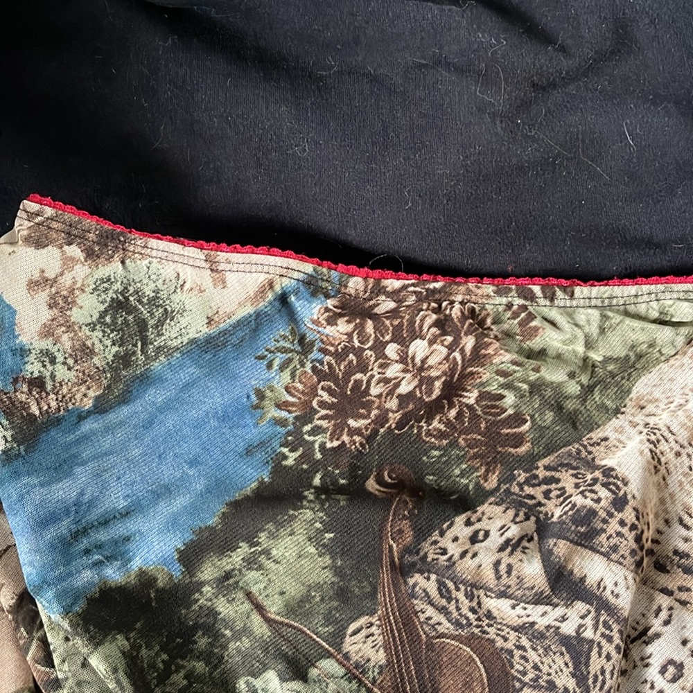 Skirt - Picture 2 of 3